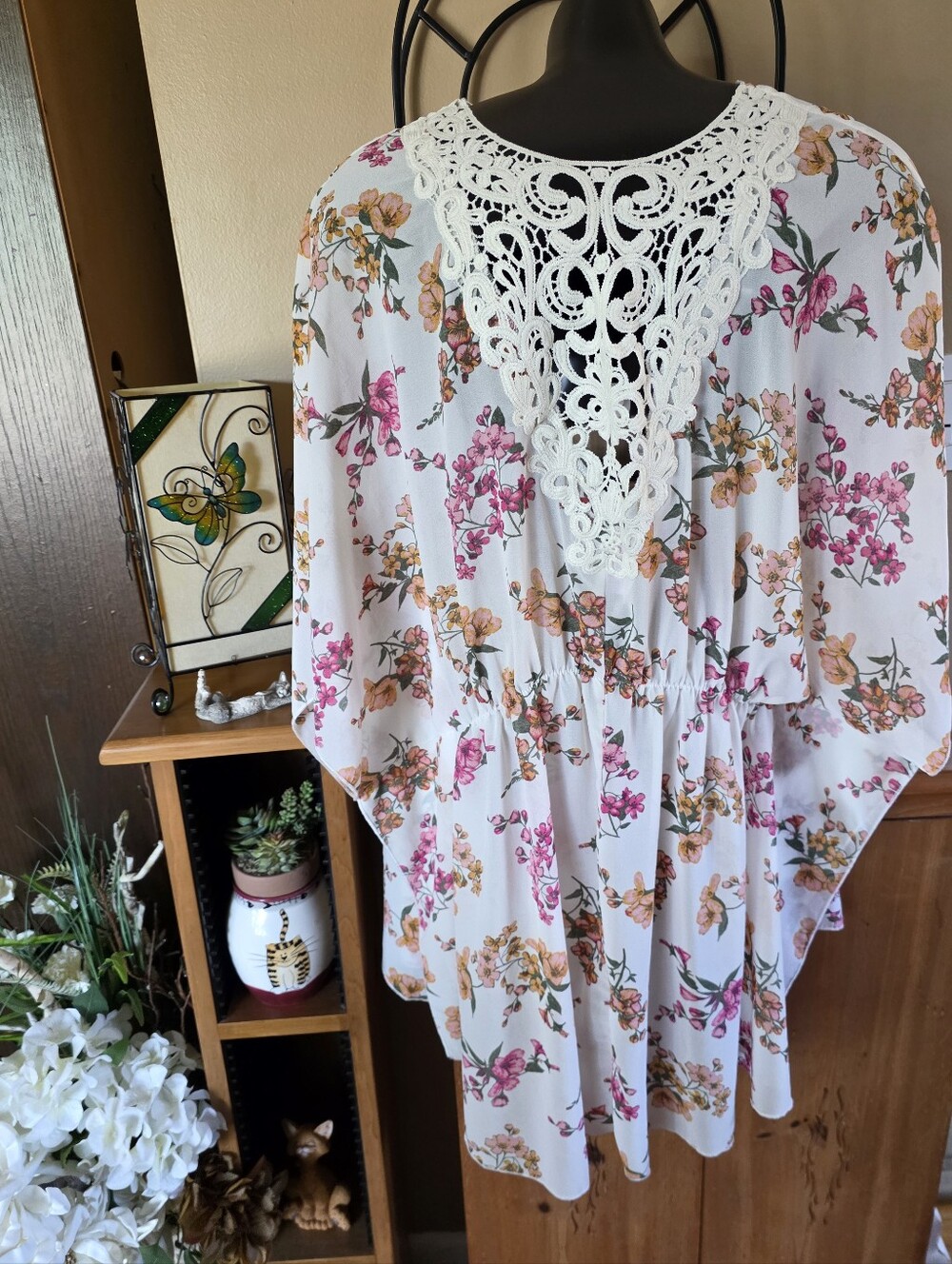 Floral Crochet-Back Open Front Kimono - Cover-Up Pink & Cream Sz XL